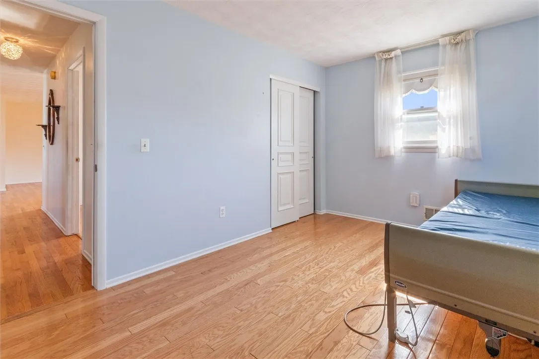 3 Markie Drive East, Gates, New York 14606, Gates, New York 14606, 3 Bedrooms Bedrooms, 6 Rooms Rooms,1 BathroomBathrooms,Residential,Closed,3 Markie Drive East, Gates, New York 14606,0,R1643665
