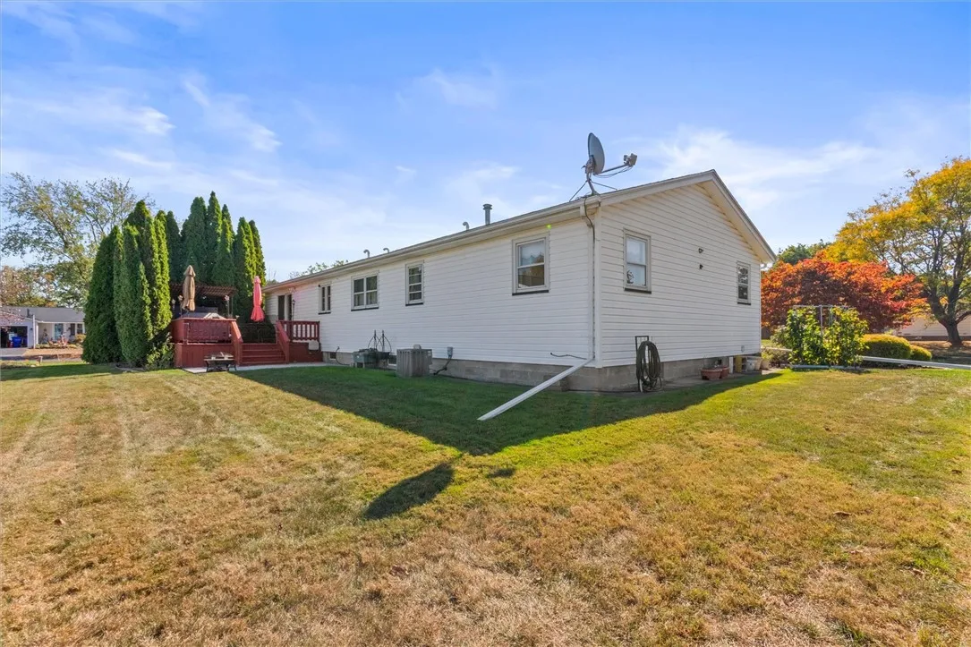 3 Markie Drive East, Gates, New York 14606, Gates, New York 14606, 3 Bedrooms Bedrooms, 6 Rooms Rooms,1 BathroomBathrooms,Residential,Closed,3 Markie Drive East, Gates, New York 14606,0,R1643665