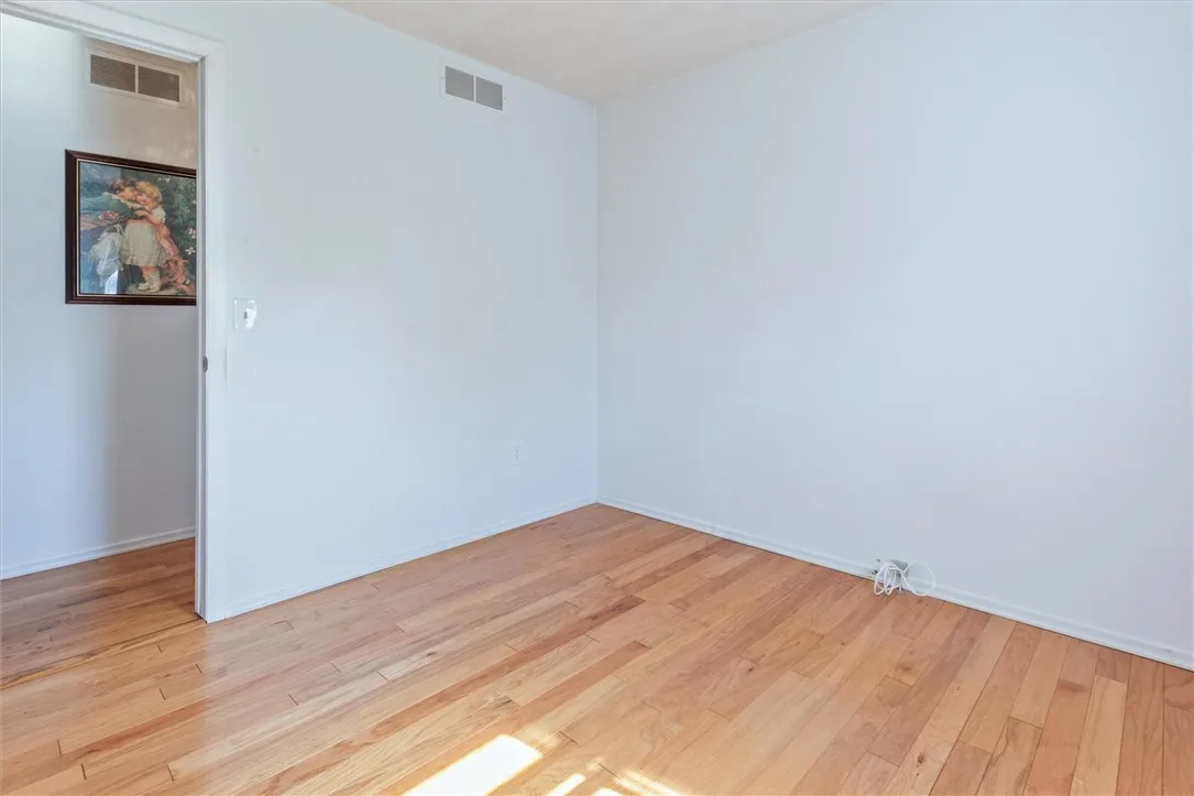3 Markie Drive East, Gates, New York 14606, Gates, New York 14606, 3 Bedrooms Bedrooms, 6 Rooms Rooms,1 BathroomBathrooms,Residential,Closed,3 Markie Drive East, Gates, New York 14606,0,R1643665