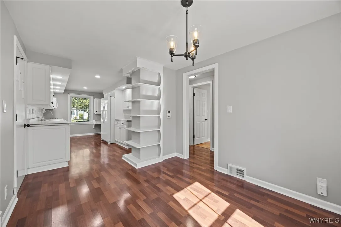 293 Zimmerman Boulevard, Tonawanda, New York 14223, Tonawanda, New York 14223, 4 Bedrooms Bedrooms, 9 Rooms Rooms,2 BathroomsBathrooms,Residential,Closed,293 Zimmerman Boulevard, Tonawanda, New York 14223,0,B1642862