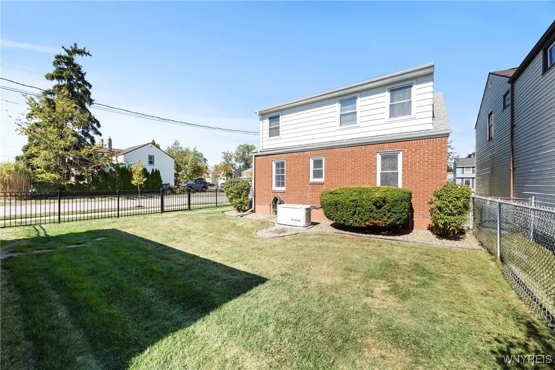 293 Zimmerman Boulevard, Tonawanda, New York 14223, Tonawanda, New York 14223, 4 Bedrooms Bedrooms, 9 Rooms Rooms,2 BathroomsBathrooms,Residential,Closed,293 Zimmerman Boulevard, Tonawanda, New York 14223,0,B1642862