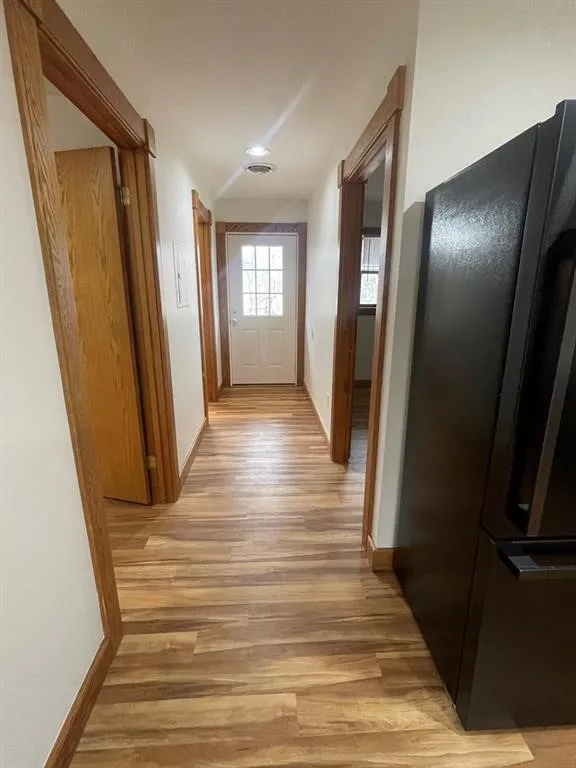 2058 B College, Elmira, New York 14903, Elmira, New York 14903, 2 Bedrooms Bedrooms, 5 Rooms Rooms,1 BathroomBathrooms,Residential Lease,For Rent,2058 B College, Elmira, New York 14903,0,R1641741