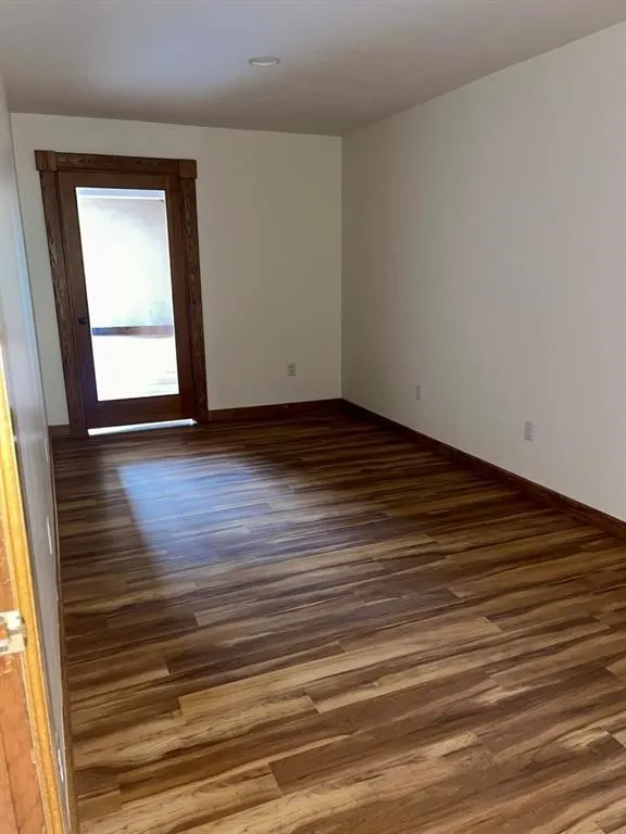 2058 B College, Elmira, New York 14903, Elmira, New York 14903, 2 Bedrooms Bedrooms, 5 Rooms Rooms,1 BathroomBathrooms,Residential Lease,For Rent,2058 B College, Elmira, New York 14903,0,R1641741