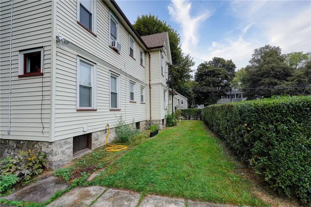 71 Gregory Street, Rochester, New York 14620, Rochester, New York 14620, 6 Bedrooms Bedrooms, ,4 BathroomsBathrooms,Residential,Closed,71 Gregory Street, Rochester, New York 14620,0,R1640845