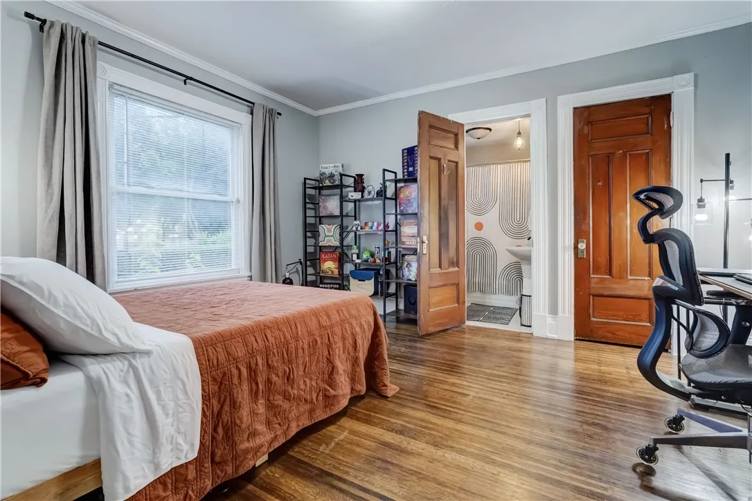 71 Gregory Street, Rochester, New York 14620, Rochester, New York 14620, 6 Bedrooms Bedrooms, ,4 BathroomsBathrooms,Residential,Closed,71 Gregory Street, Rochester, New York 14620,0,R1640845