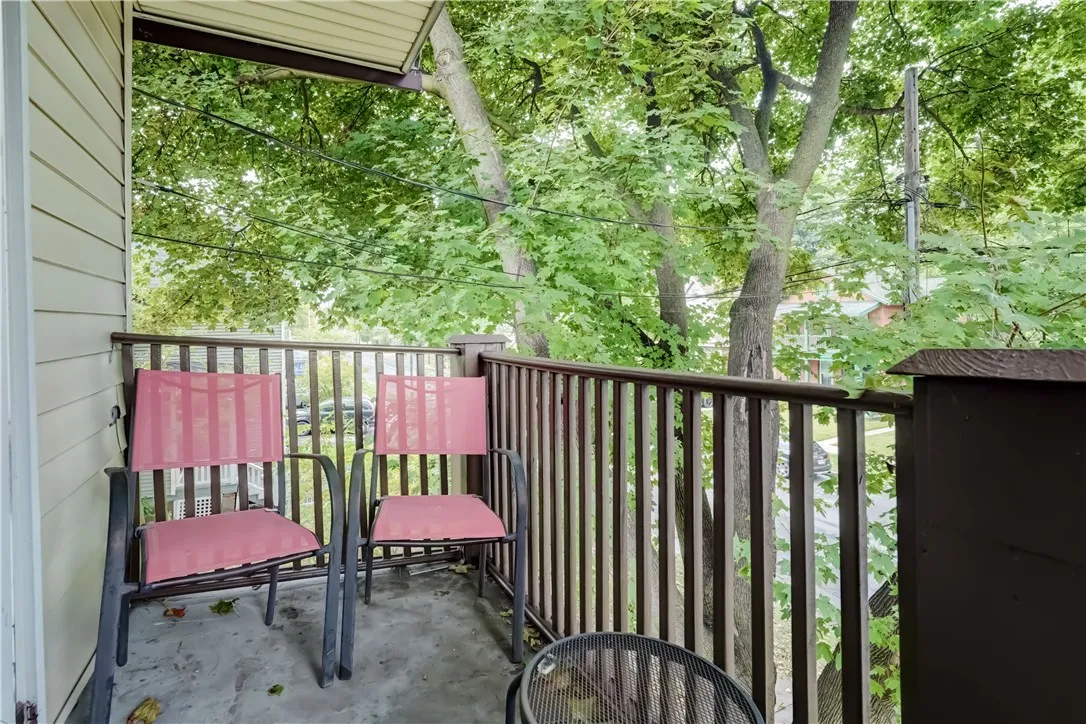 71 Gregory Street, Rochester, New York 14620, Rochester, New York 14620, 6 Bedrooms Bedrooms, ,4 BathroomsBathrooms,Residential,Closed,71 Gregory Street, Rochester, New York 14620,0,R1640845