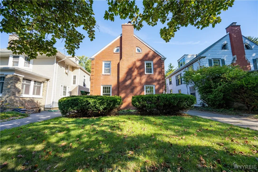 96 Highgate Avenue, Buffalo, New York 14214, Buffalo, New York 14214, 3 Bedrooms Bedrooms, 9 Rooms Rooms,1 BathroomBathrooms,Residential,Closed,96 Highgate Avenue, Buffalo, New York 14214,0,B1642090