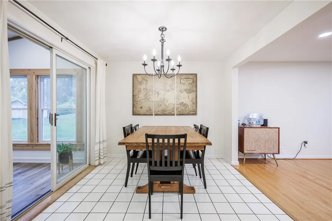 90 Hefner Dr, Webster, New York 14580, Webster, New York 14580, 3 Bedrooms Bedrooms, 8 Rooms Rooms,1 BathroomBathrooms,Residential,For Sale,90 Hefner Dr, Webster, New York 14580,0,R1643606