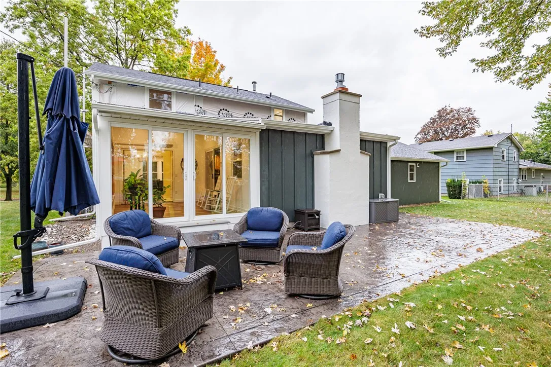 90 Hefner Dr, Webster, New York 14580, Webster, New York 14580, 3 Bedrooms Bedrooms, 8 Rooms Rooms,1 BathroomBathrooms,Residential,For Sale,90 Hefner Dr, Webster, New York 14580,0,R1643606