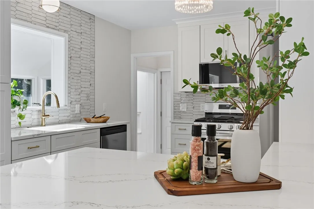 2475 Highland Avenue, Brighton, New York 14610, Brighton, New York 14610, 3 Bedrooms Bedrooms, 7 Rooms Rooms,3 BathroomsBathrooms,Residential,For Sale,2475 Highland Avenue, Brighton, New York 14610,0,R1643701