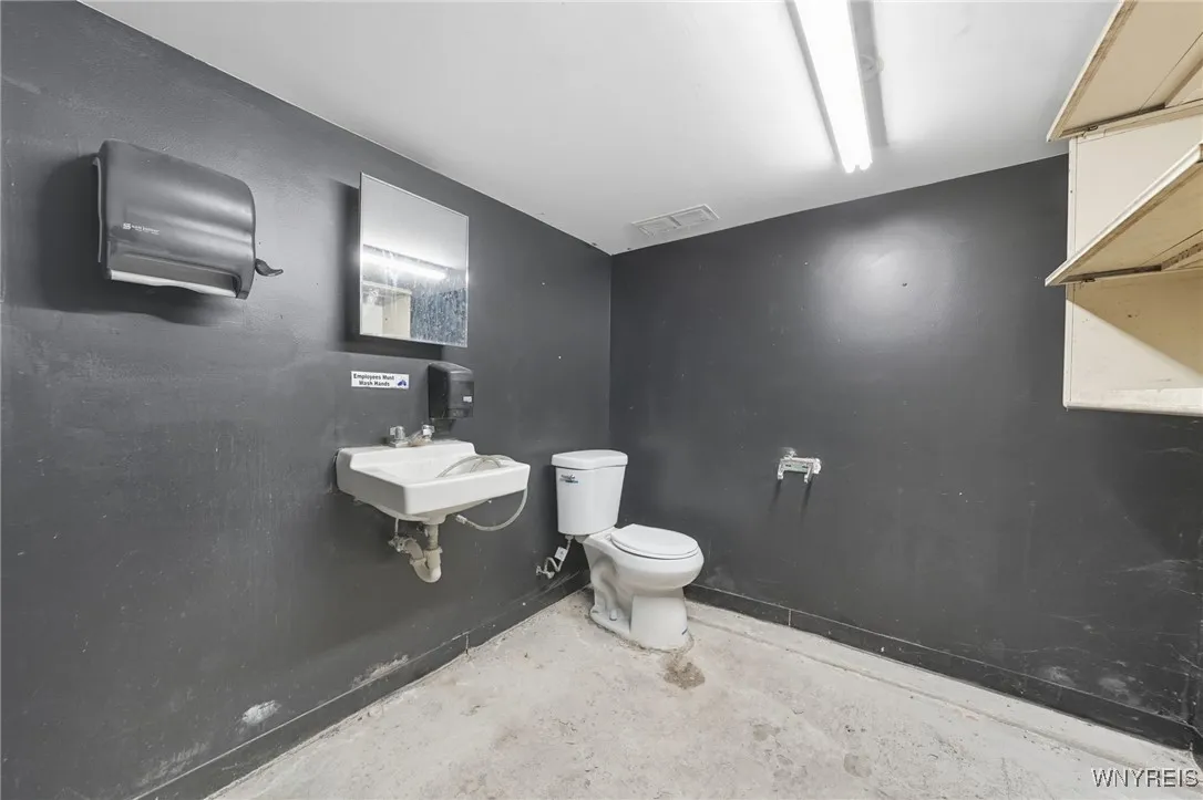 1133 Tonawanda Street, Buffalo, New York 14207, Buffalo, New York 14207, ,Commercial Sale,For Sale,1133 Tonawanda Street, Buffalo, New York 14207,0,B1641630