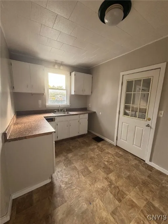 329 Mcclelland Street, Watertown City, New York 13, Watertown City, New York 13601, 3 Bedrooms Bedrooms, 7 Rooms Rooms,1 BathroomBathrooms,Residential Lease,Closed,329 Mcclelland Street, Watertown City, New York 13,0,S1643716
