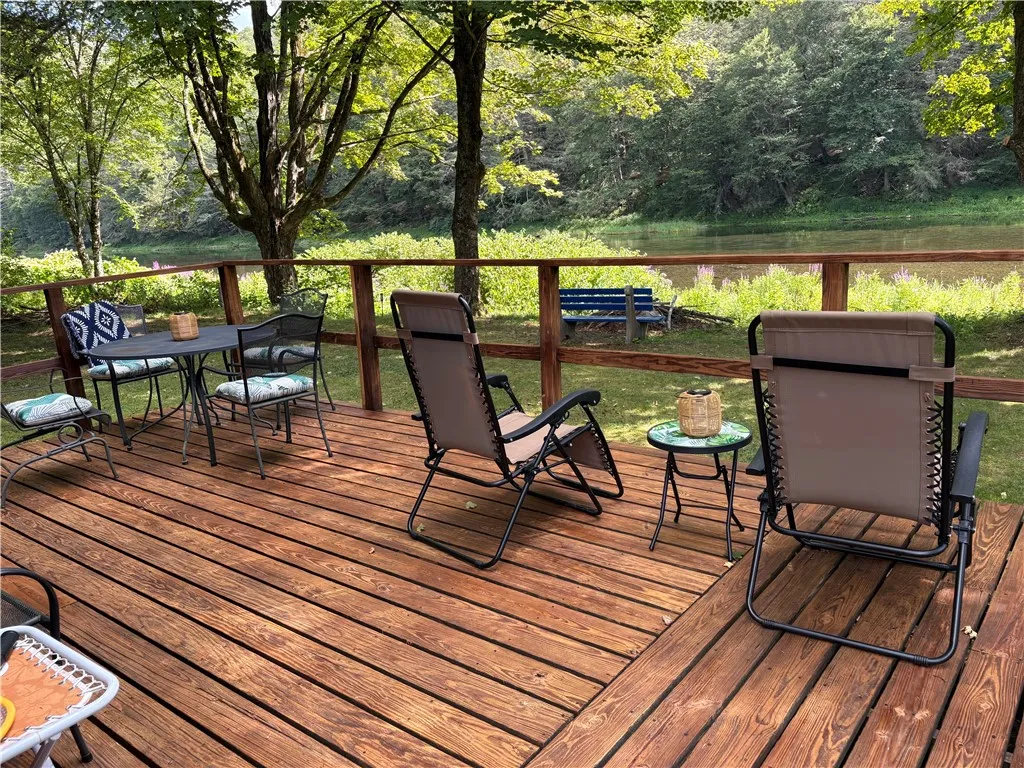 205 Long Flats Road, Hancock, New York 13756, Hancock, New York 13756, 2 Bedrooms Bedrooms, 5 Rooms Rooms,1 BathroomBathrooms,Residential,For Sale,205 Long Flats Road, Hancock, New York 13756,0,R1643686