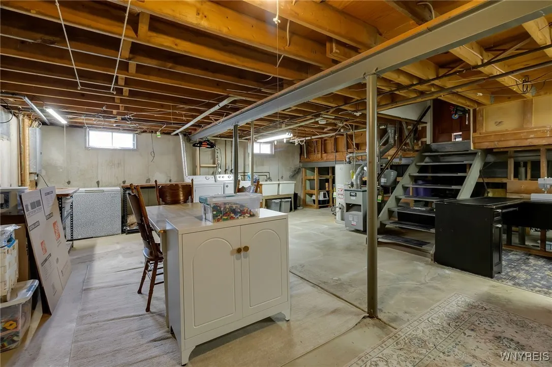 72 Regency Drive, Grand Island, New York 14072, Grand Island, New York 14072, 3 Bedrooms Bedrooms, 7 Rooms Rooms,1 BathroomBathrooms,Residential,For Sale,72 Regency Drive, Grand Island, New York 14072,0,B1643524