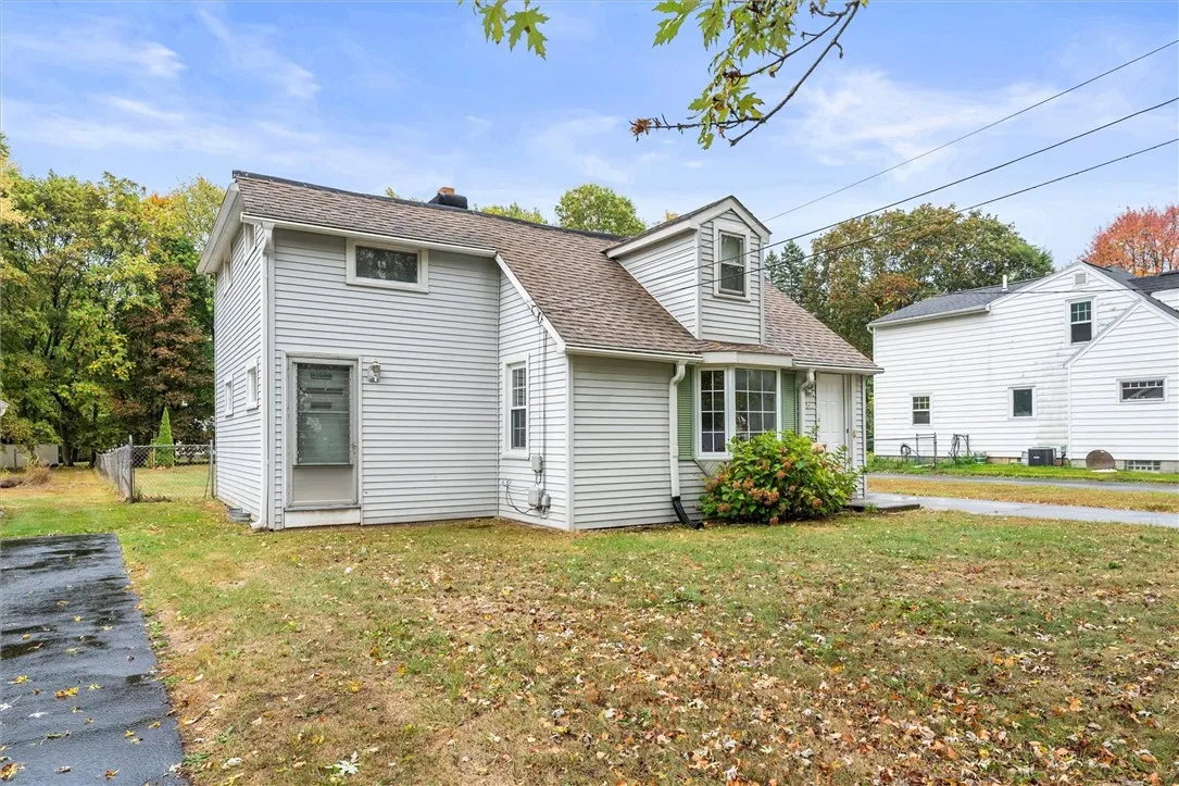 36 Fenton Road, Chili, New York 14624, Chili, New York 14624, 3 Bedrooms Bedrooms, 9 Rooms Rooms,1 BathroomBathrooms,Residential,For Sale,36 Fenton Road, Chili, New York 14624,0,R1643714