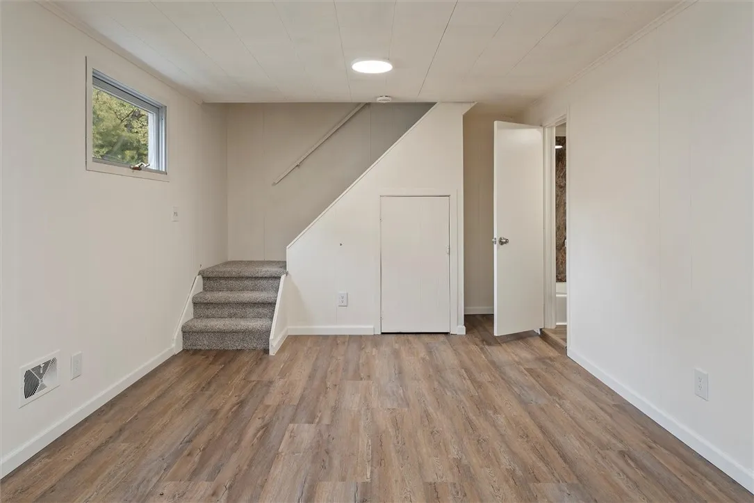 36 Fenton Road, Chili, New York 14624, Chili, New York 14624, 3 Bedrooms Bedrooms, 9 Rooms Rooms,1 BathroomBathrooms,Residential,For Sale,36 Fenton Road, Chili, New York 14624,0,R1643714
