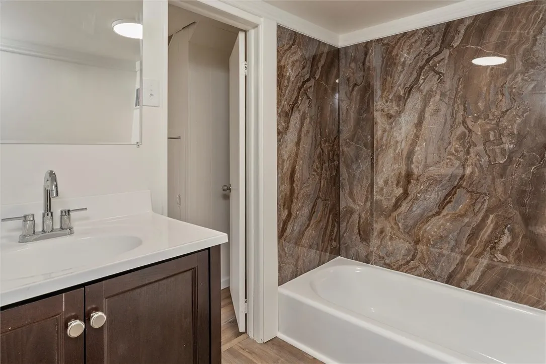 36 Fenton Road, Chili, New York 14624, Chili, New York 14624, 3 Bedrooms Bedrooms, 9 Rooms Rooms,1 BathroomBathrooms,Residential,For Sale,36 Fenton Road, Chili, New York 14624,0,R1643714