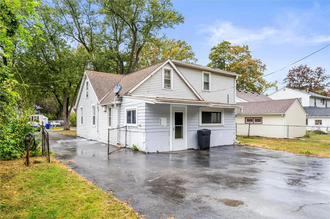 36 Fenton Road, Chili, New York 14624, Chili, New York 14624, 3 Bedrooms Bedrooms, 9 Rooms Rooms,1 BathroomBathrooms,Residential,For Sale,36 Fenton Road, Chili, New York 14624,0,R1643714