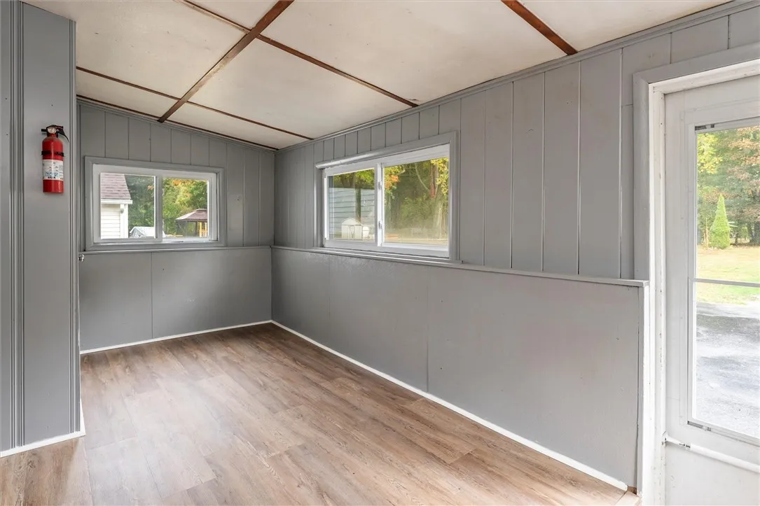 36 Fenton Road, Chili, New York 14624, Chili, New York 14624, 3 Bedrooms Bedrooms, 9 Rooms Rooms,1 BathroomBathrooms,Residential,For Sale,36 Fenton Road, Chili, New York 14624,0,R1643714