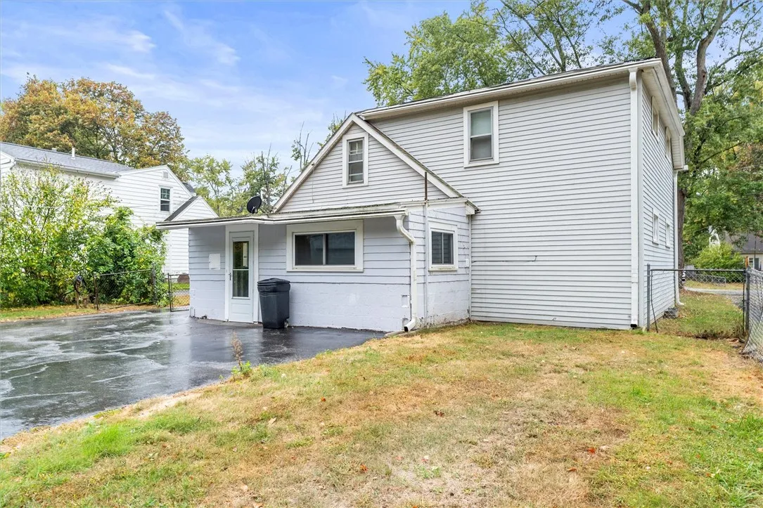 36 Fenton Road, Chili, New York 14624, Chili, New York 14624, 3 Bedrooms Bedrooms, 9 Rooms Rooms,1 BathroomBathrooms,Residential,For Sale,36 Fenton Road, Chili, New York 14624,0,R1643714