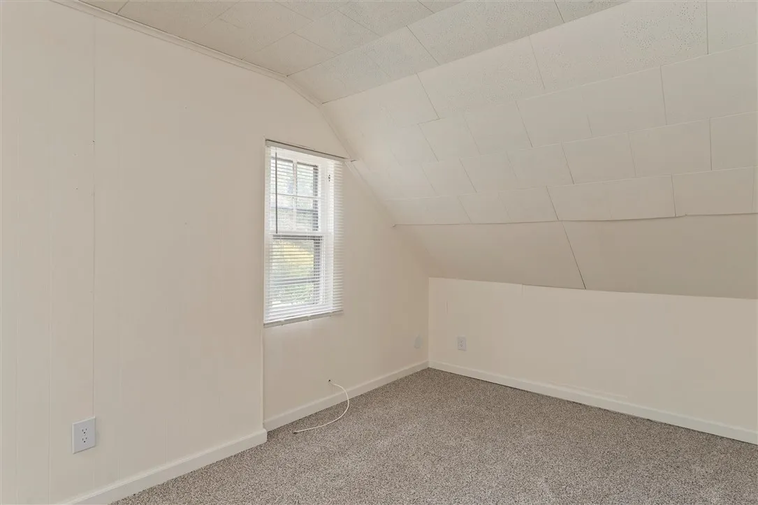 36 Fenton Road, Chili, New York 14624, Chili, New York 14624, 3 Bedrooms Bedrooms, 9 Rooms Rooms,1 BathroomBathrooms,Residential,For Sale,36 Fenton Road, Chili, New York 14624,0,R1643714