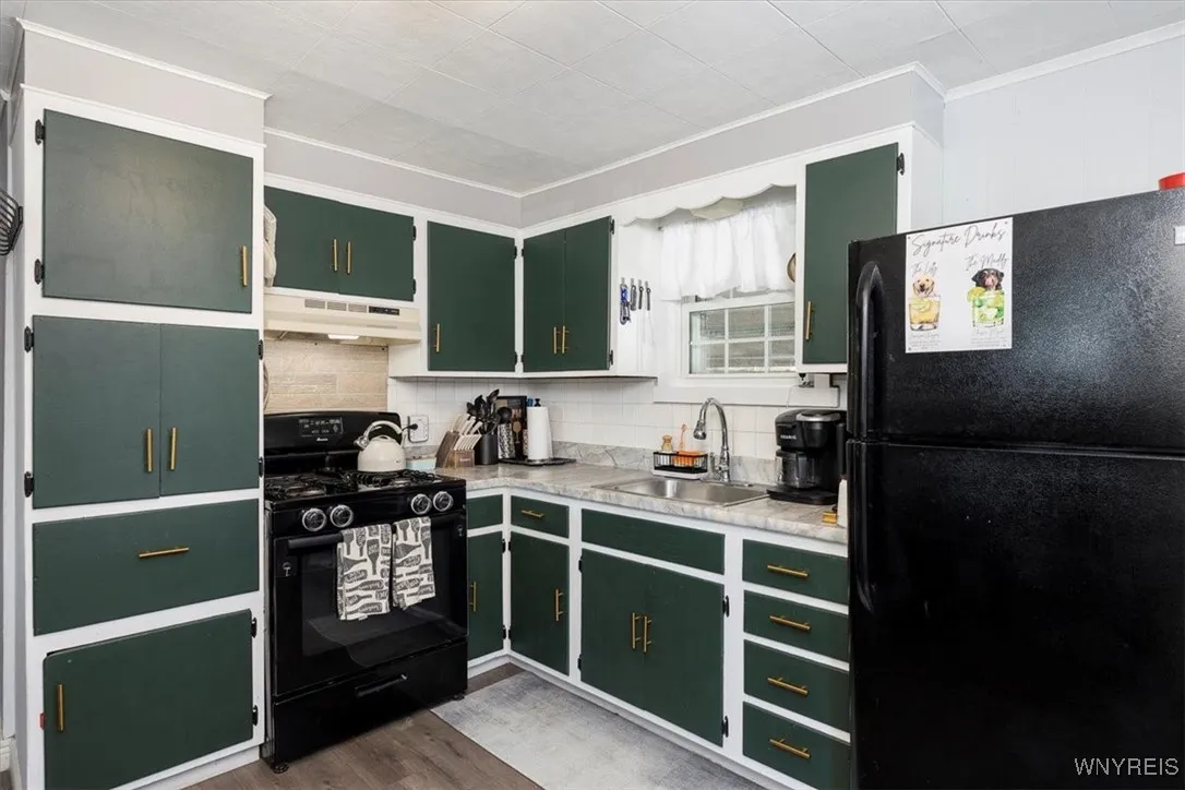 194 Chapel Avenue, Cheektowaga, New York 14225, Cheektowaga, New York 14225, 3 Bedrooms Bedrooms, 6 Rooms Rooms,1 BathroomBathrooms,Residential,For Sale,194 Chapel Avenue, Cheektowaga, New York 14225,0,B1643146