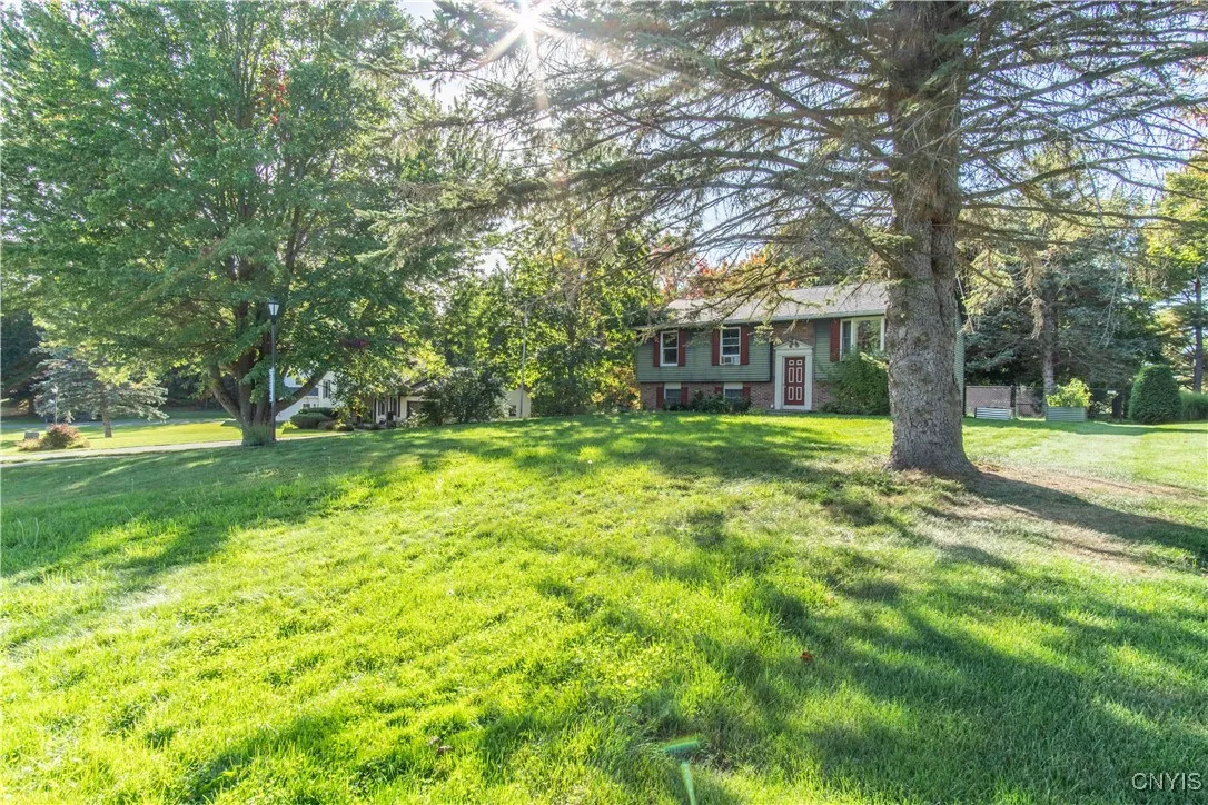 22384 Riverbend Drive East, Le Ray, New York 13601, Le Ray, New York 13601, 3 Bedrooms Bedrooms, 7 Rooms Rooms,2 BathroomsBathrooms,Residential,For Sale,22384 Riverbend Drive East, Le Ray, New York 13601,0,S1640201
