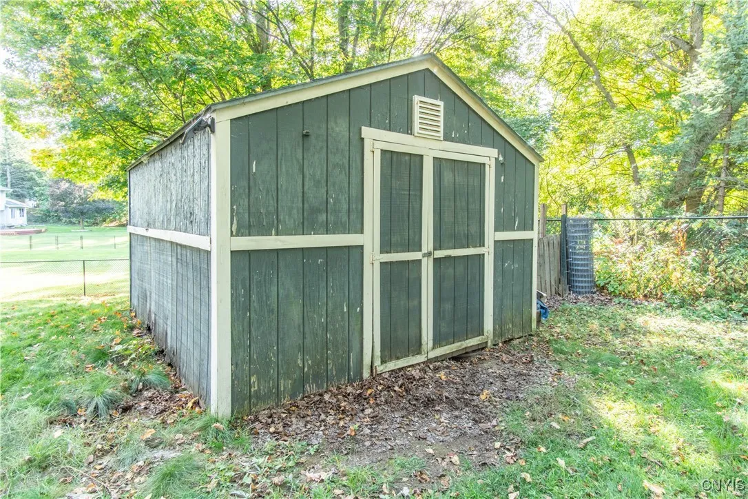 22384 Riverbend Drive East, Le Ray, New York 13601, Le Ray, New York 13601, 3 Bedrooms Bedrooms, 7 Rooms Rooms,2 BathroomsBathrooms,Residential,For Sale,22384 Riverbend Drive East, Le Ray, New York 13601,0,S1640201