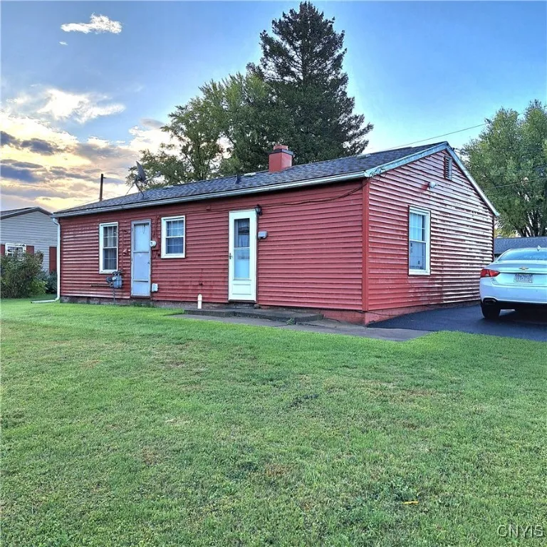 208 Maple Drive, Oneida, New York 13421, Oneida, New York 13421, 3 Bedrooms Bedrooms, 6 Rooms Rooms,1 BathroomBathrooms,Residential,For Sale,208 Maple Drive, Oneida, New York 13421,0,S1643047