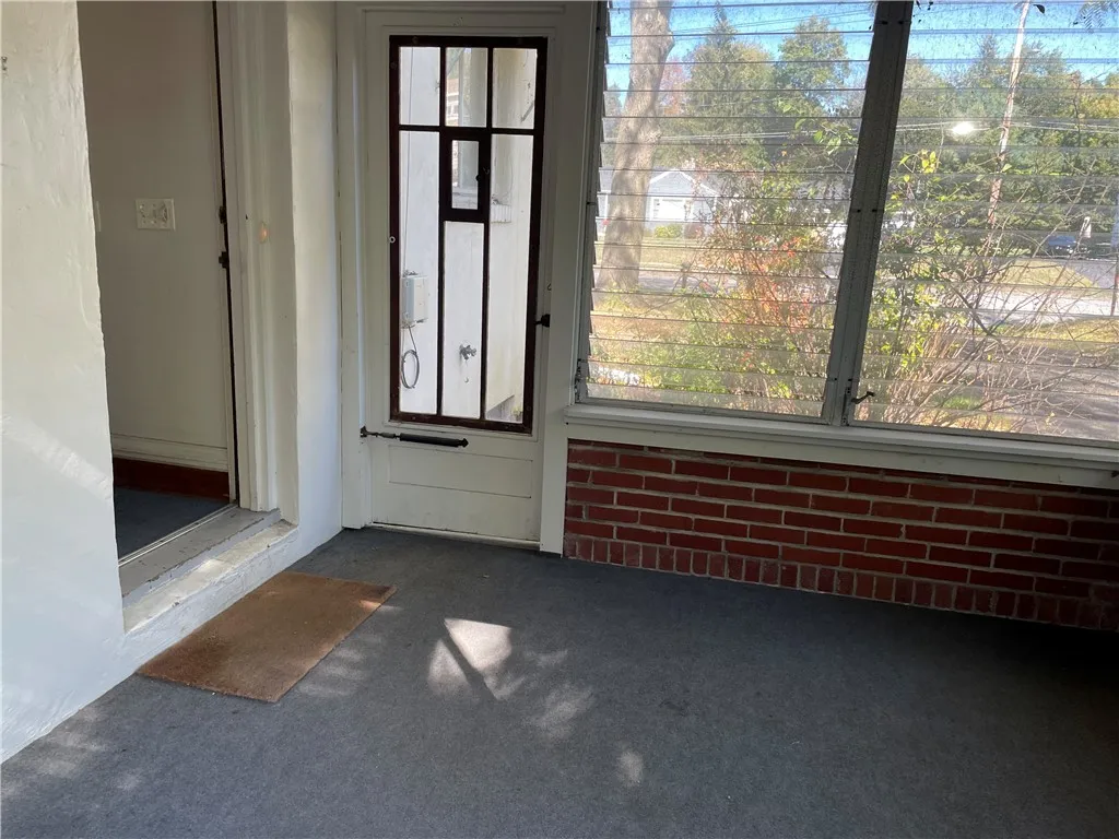 2463 Browncroft Boulevard, Penfield, New York 1462, Penfield, New York 14625, 2 Bedrooms Bedrooms, 4 Rooms Rooms,1 BathroomBathrooms,Residential,For Sale,2463 Browncroft Boulevard, Penfield, New York 1462,0,R1642768