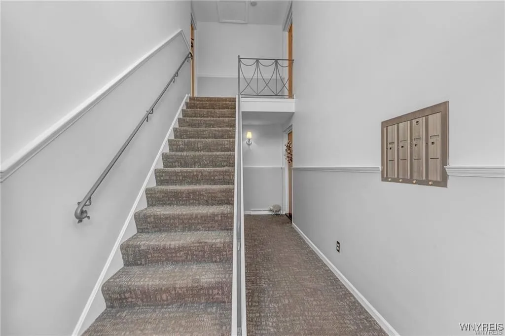 32 Bernhardt Drive 4, Amherst, New York 14226, Amherst, New York 14226, 3 Bedrooms Bedrooms, 7 Rooms Rooms,2 BathroomsBathrooms,Residential Lease,For Rent,32 Bernhardt Drive 4, Amherst, New York 14226,0,B1643734