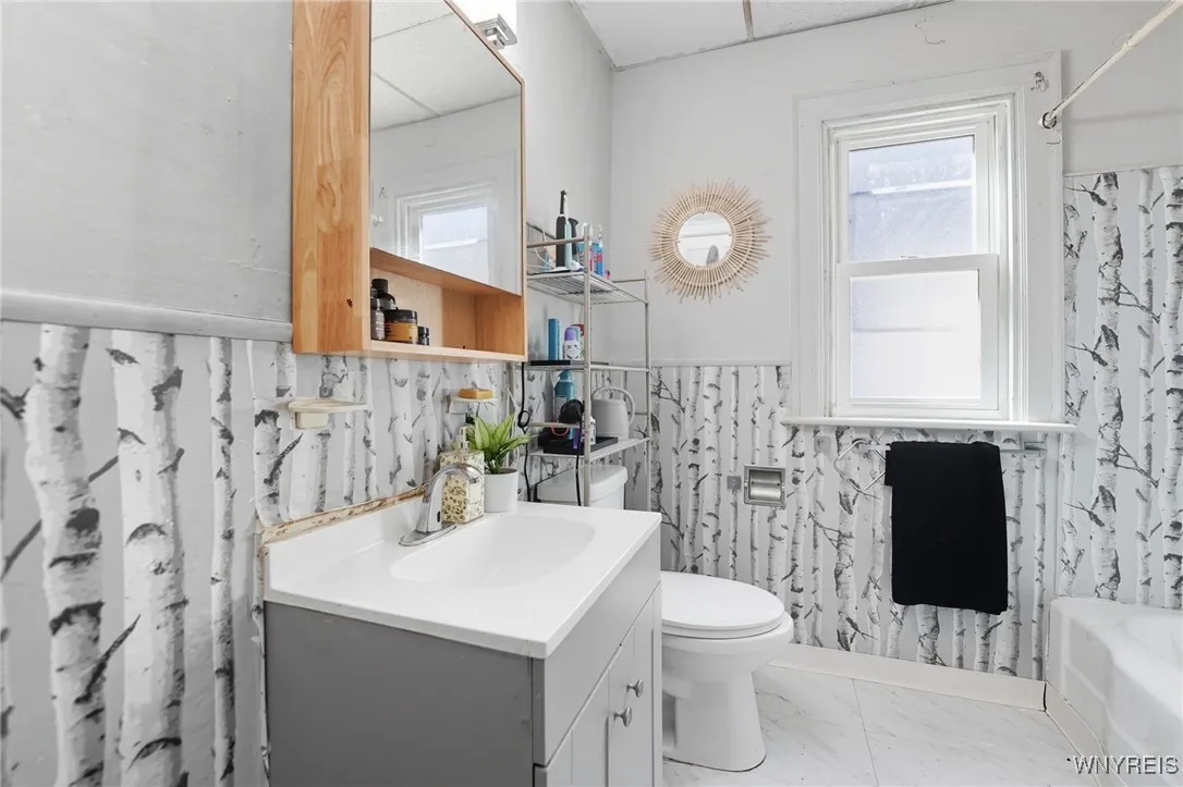 226 Kirby Avenue, Lackawanna, New York 14218, Lackawanna, New York 14218, 9 Bedrooms Bedrooms, ,3 BathroomsBathrooms,Residential,For Sale,226 Kirby Avenue, Lackawanna, New York 14218,0,B1642127