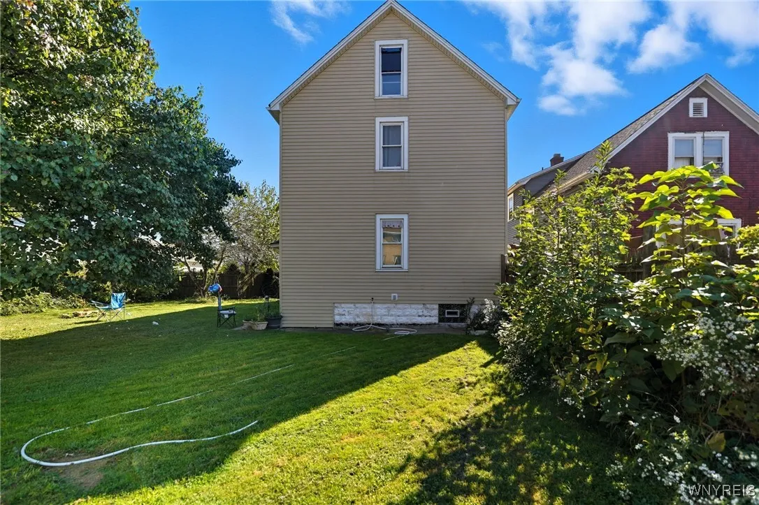 226 Kirby Avenue, Lackawanna, New York 14218, Lackawanna, New York 14218, 9 Bedrooms Bedrooms, ,3 BathroomsBathrooms,Residential,For Sale,226 Kirby Avenue, Lackawanna, New York 14218,0,B1642127