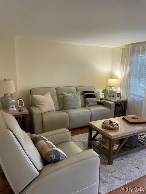 3 Apollo Drive, Amherst, New York 14228, Amherst, New York 14228, 2 Bedrooms Bedrooms, 5 Rooms Rooms,2 BathroomsBathrooms,Residential Lease,For Rent,3 Apollo Drive, Amherst, New York 14228,0,B1643730