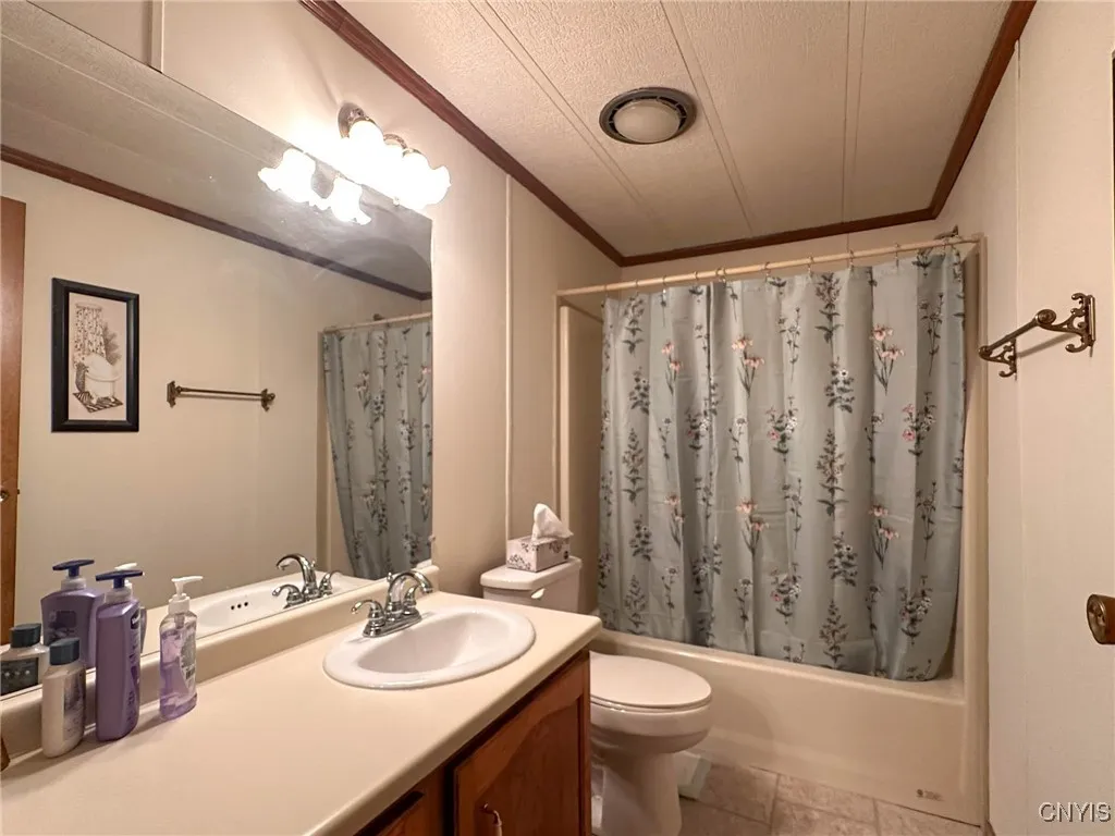 24 Singleton Drive, New Hartford, New York 13413, New Hartford, New York 13413, 2 Bedrooms Bedrooms, 4 Rooms Rooms,2 BathroomsBathrooms,Residential,For Sale,24 Singleton Drive, New Hartford, New York 13413,0,S1643696