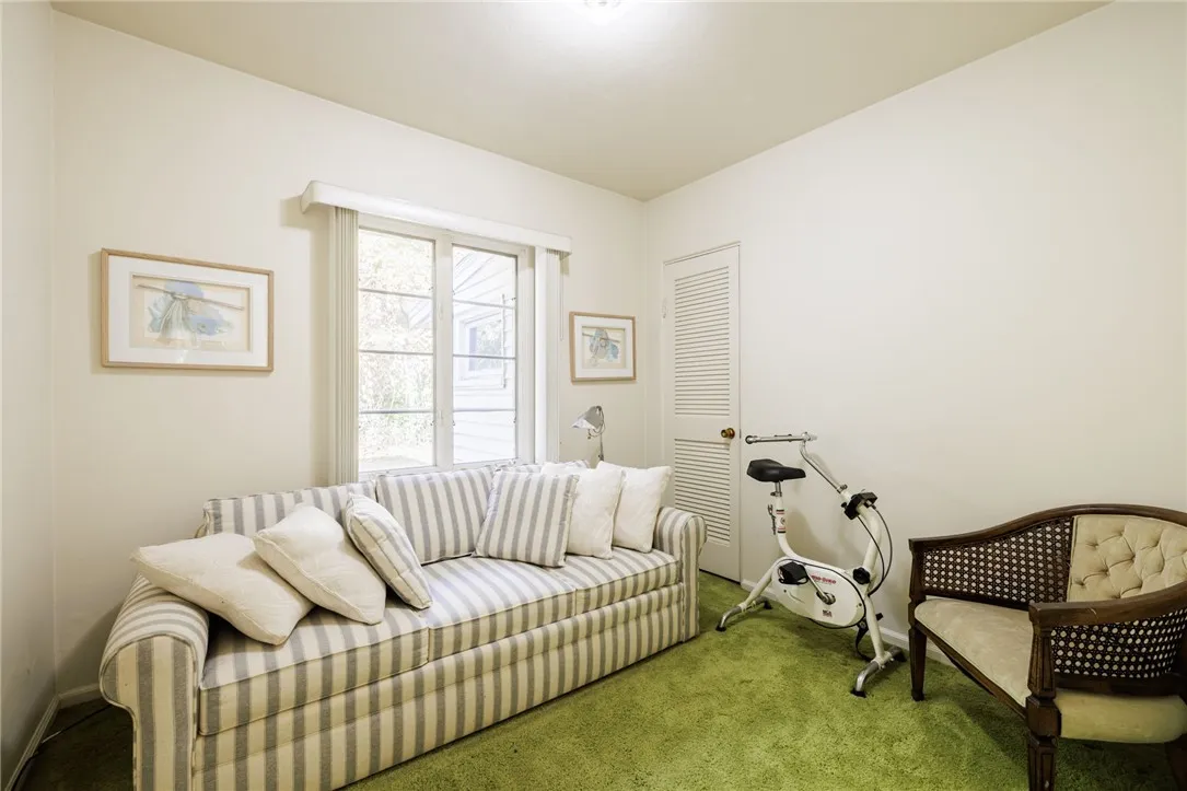 25 Druid Hill Park, Irondequoit, New York 14609, Irondequoit, New York 14609, 3 Bedrooms Bedrooms, 9 Rooms Rooms,1 BathroomBathrooms,Residential,For Sale,25 Druid Hill Park, Irondequoit, New York 14609,0,R1643222