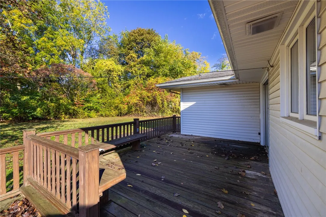 25 Druid Hill Park, Irondequoit, New York 14609, Irondequoit, New York 14609, 3 Bedrooms Bedrooms, 9 Rooms Rooms,1 BathroomBathrooms,Residential,For Sale,25 Druid Hill Park, Irondequoit, New York 14609,0,R1643222