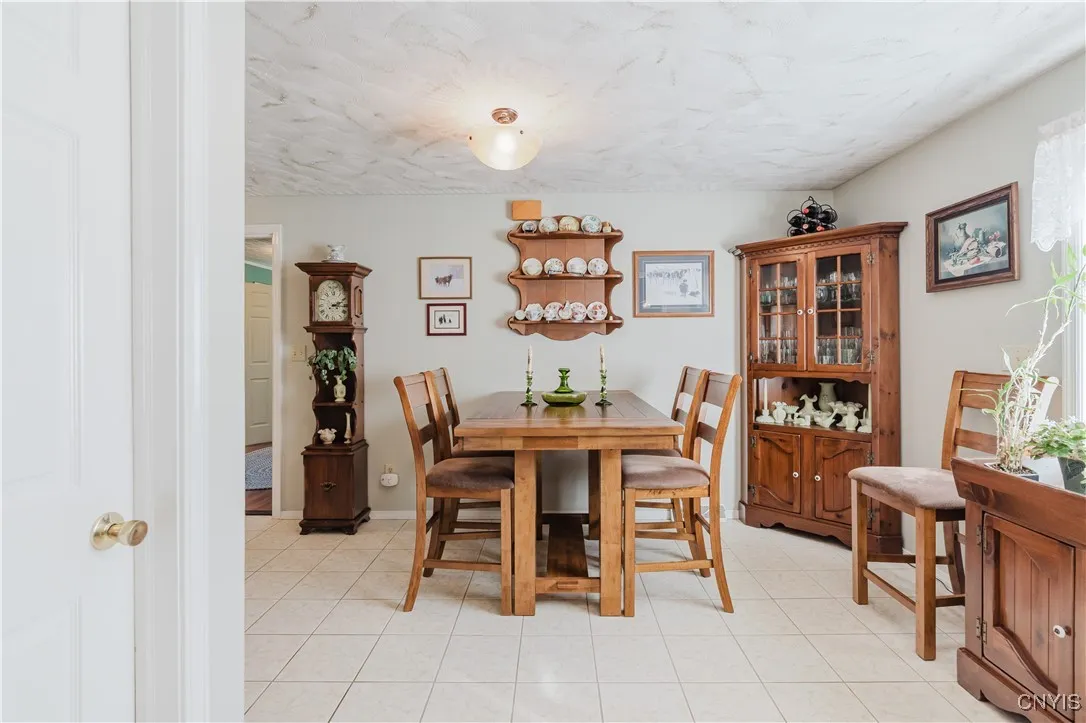 dining area adjacent to kitchen