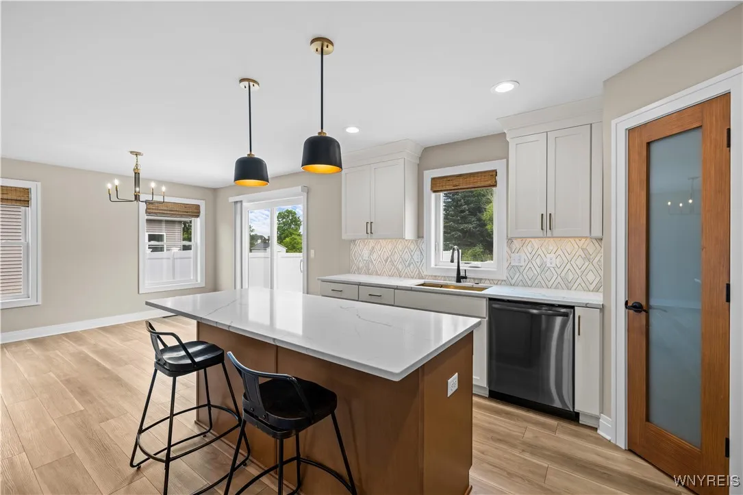 7286 Woodhaven Drive, Lockport Town, New York 1409, Lockport Town, New York 14094, 4 Bedrooms Bedrooms, 10 Rooms Rooms,2 BathroomsBathrooms,Residential,For Sale,7286 Woodhaven Drive, Lockport Town, New York 1409,0,B1643541