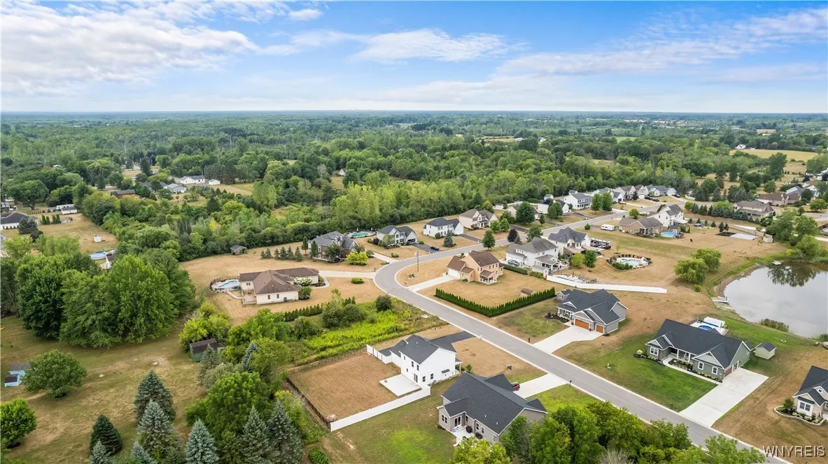 7286 Woodhaven Drive, Lockport Town, New York 1409, Lockport Town, New York 14094, 4 Bedrooms Bedrooms, 10 Rooms Rooms,2 BathroomsBathrooms,Residential,For Sale,7286 Woodhaven Drive, Lockport Town, New York 1409,0,B1643541