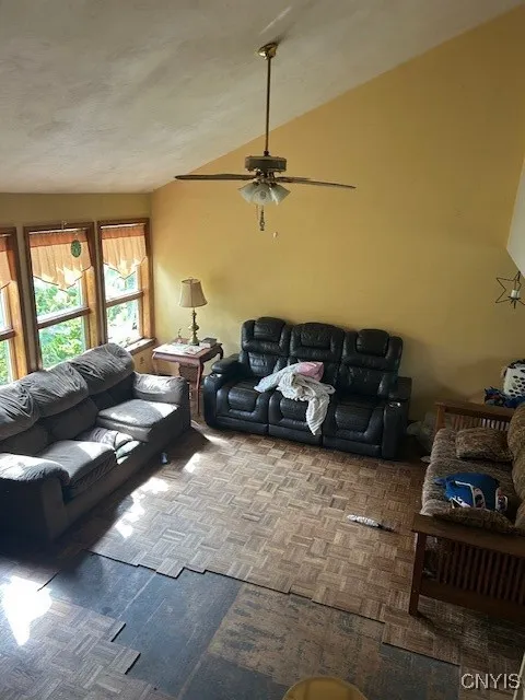 2917 Ryan Road, Brutus, New York 13166, Brutus, New York 13166, 4 Bedrooms Bedrooms, 9 Rooms Rooms,2 BathroomsBathrooms,Residential,For Sale,2917 Ryan Road, Brutus, New York 13166,0,S1643459