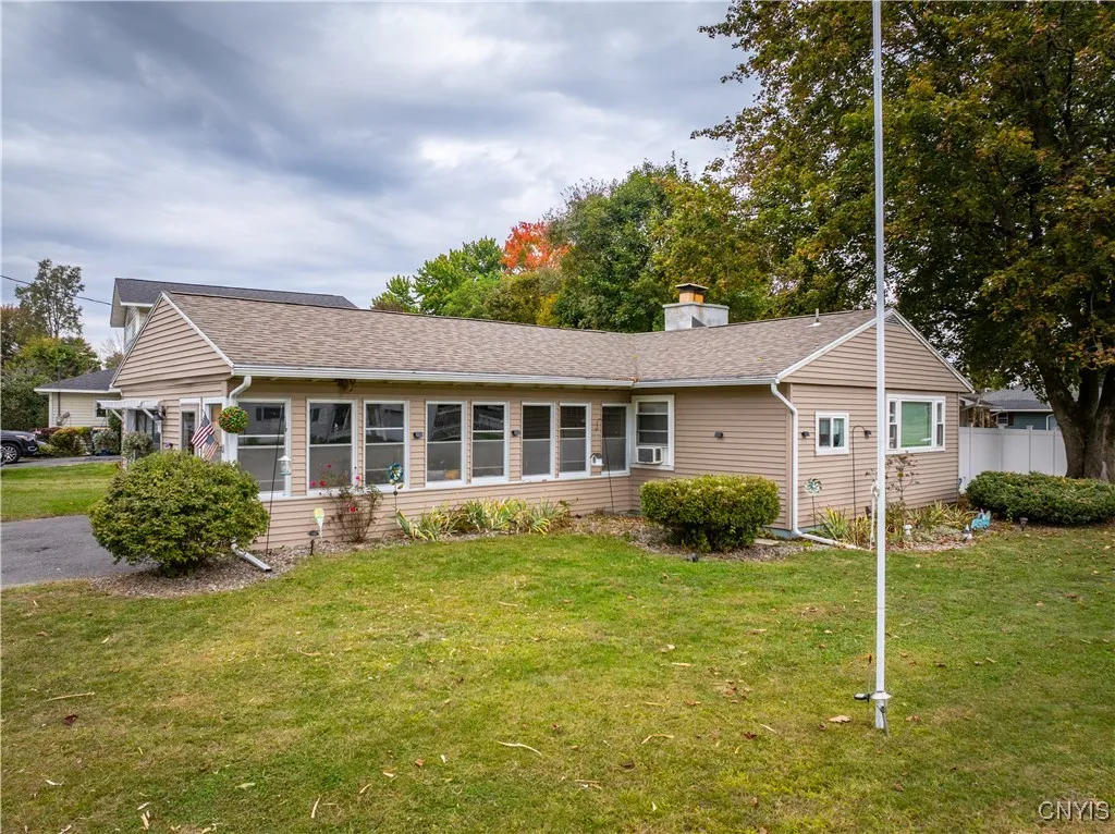 109 Glen Road South, Rome, New York 13440, Rome, New York 13440, 3 Bedrooms Bedrooms, 7 Rooms Rooms,1 BathroomBathrooms,Residential,For Sale,109 Glen Road South, Rome, New York 13440,0,S1643435