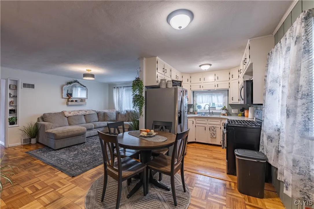 109 Glen Road South, Rome, New York 13440, Rome, New York 13440, 3 Bedrooms Bedrooms, 7 Rooms Rooms,1 BathroomBathrooms,Residential,For Sale,109 Glen Road South, Rome, New York 13440,0,S1643435