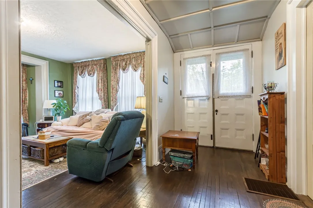 177-179 Gibson Street, Canandaigua City, New York, Canandaigua City, New York 14424, 6 Bedrooms Bedrooms, ,3 BathroomsBathrooms,Residential,For Sale,177-179 Gibson Street, Canandaigua City, New York ,0,R1643553