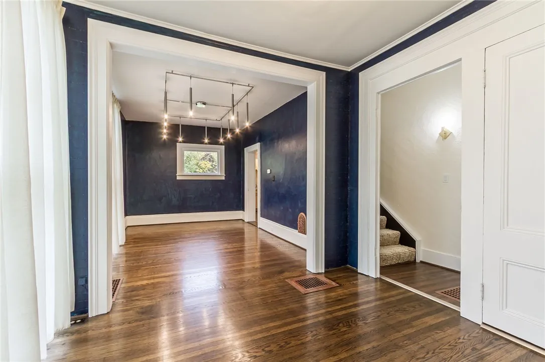 177-179 Gibson Street, Canandaigua City, New York, Canandaigua City, New York 14424, 6 Bedrooms Bedrooms, ,3 BathroomsBathrooms,Residential,For Sale,177-179 Gibson Street, Canandaigua City, New York ,0,R1643553