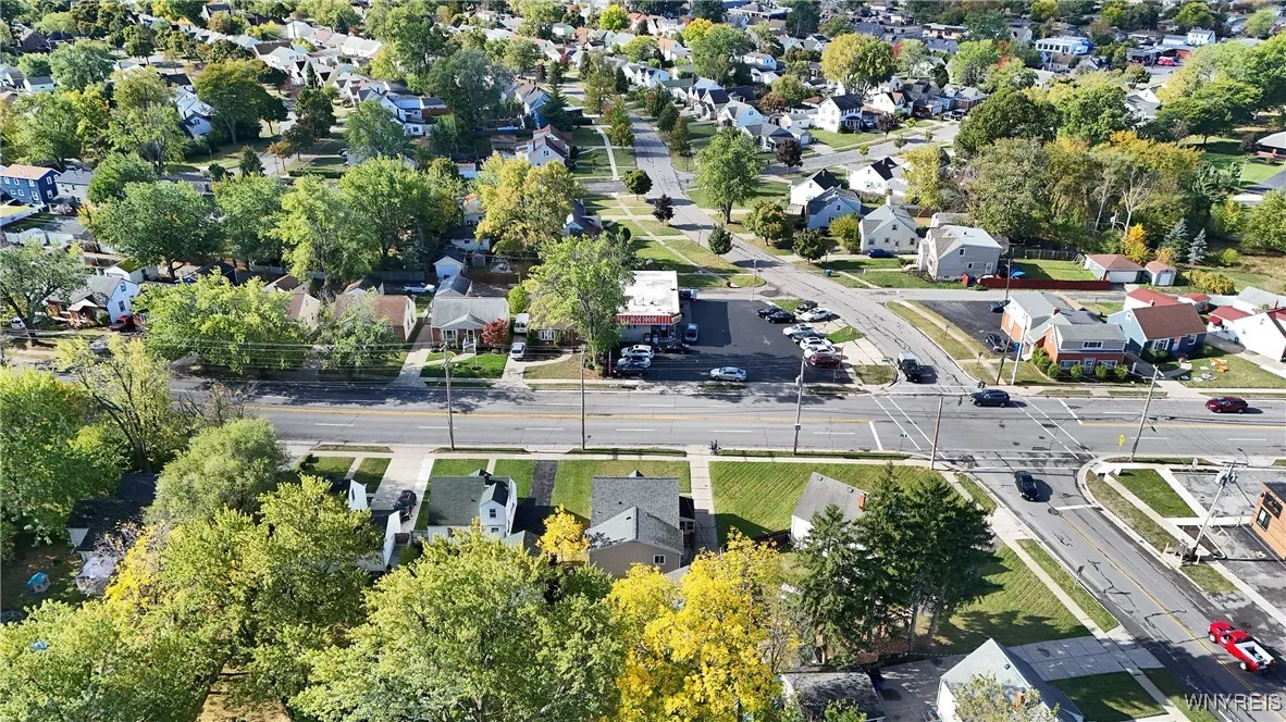 1789 Eggert Road, Amherst, New York 14226, Amherst, New York 14226, 3 Bedrooms Bedrooms, 6 Rooms Rooms,1 BathroomBathrooms,Residential,For Sale,1789 Eggert Road, Amherst, New York 14226,0,B1641109