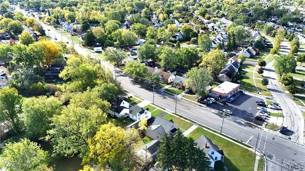 1789 Eggert Road, Amherst, New York 14226, Amherst, New York 14226, 3 Bedrooms Bedrooms, 6 Rooms Rooms,1 BathroomBathrooms,Residential,For Sale,1789 Eggert Road, Amherst, New York 14226,0,B1641109