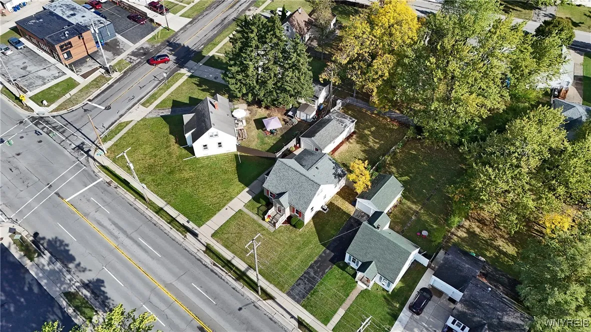 1789 Eggert Road, Amherst, New York 14226, Amherst, New York 14226, 3 Bedrooms Bedrooms, 6 Rooms Rooms,1 BathroomBathrooms,Residential,For Sale,1789 Eggert Road, Amherst, New York 14226,0,B1641109