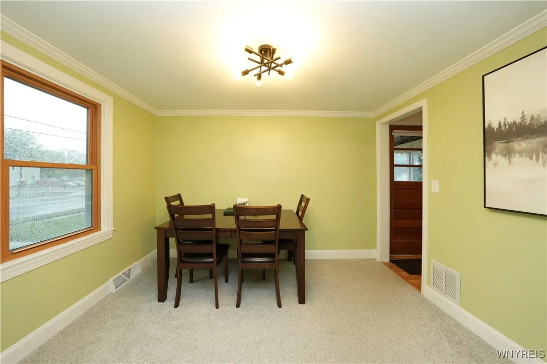 1789 Eggert Road, Amherst, New York 14226, Amherst, New York 14226, 3 Bedrooms Bedrooms, 6 Rooms Rooms,1 BathroomBathrooms,Residential,For Sale,1789 Eggert Road, Amherst, New York 14226,0,B1641109