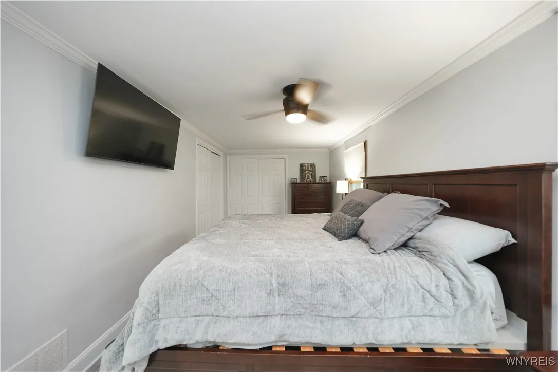 1789 Eggert Road, Amherst, New York 14226, Amherst, New York 14226, 3 Bedrooms Bedrooms, 6 Rooms Rooms,1 BathroomBathrooms,Residential,For Sale,1789 Eggert Road, Amherst, New York 14226,0,B1641109